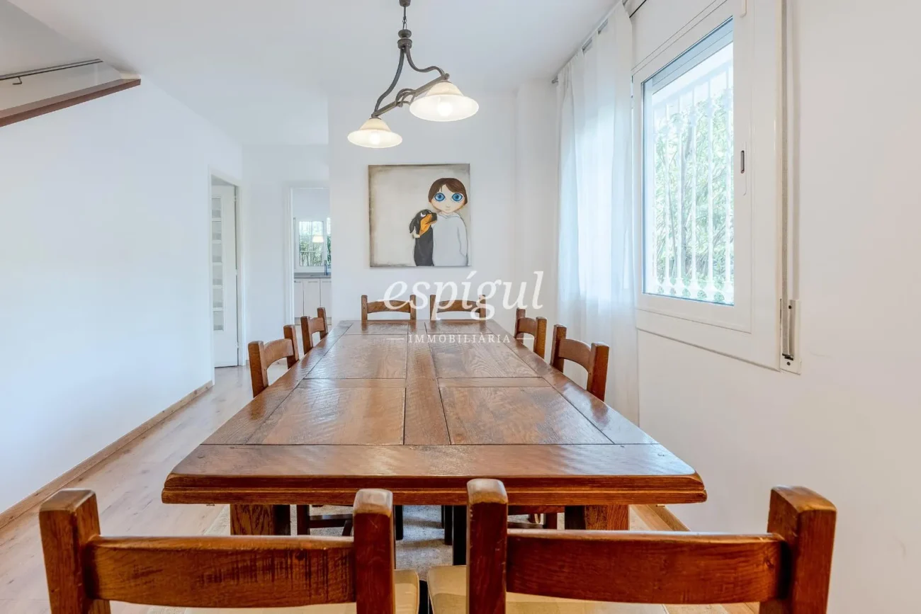 Casa aparellada en venda en l’Arxiu