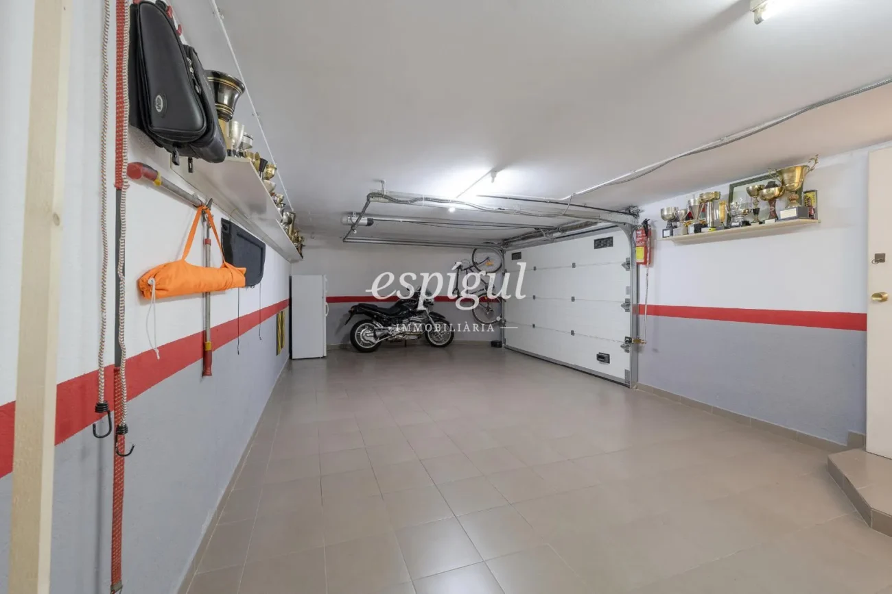 Casa aparellada en venda en l’Arxiu