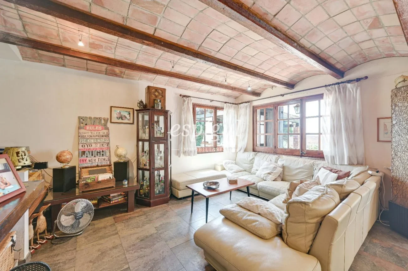 Encantadora casa rústica con vistas al mar en Platja d’Aro