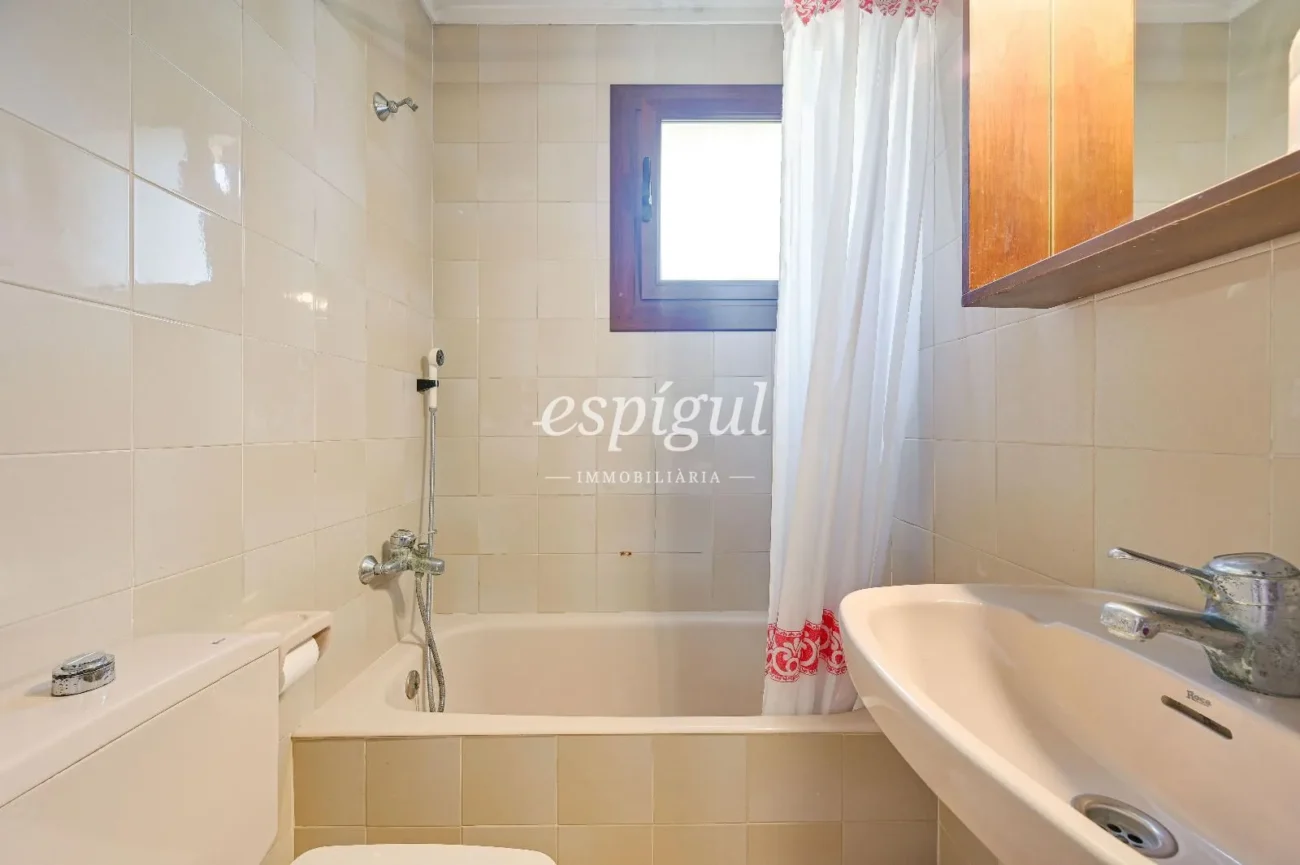 Encantadora casa rústica con vistas al mar en Platja d’Aro