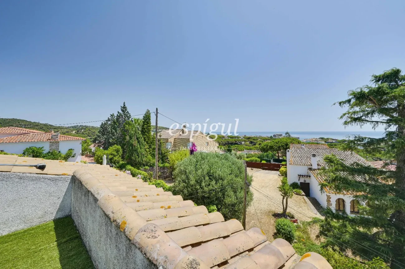 Encantadora casa rústica con vistas al mar en Platja d’Aro