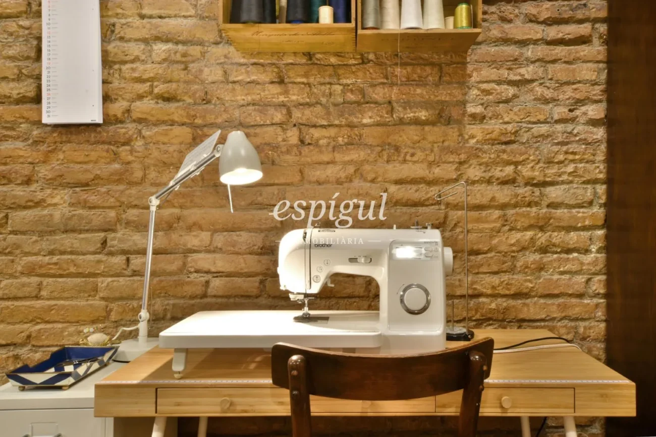 Estudio con identidad propia en calle Muntaner