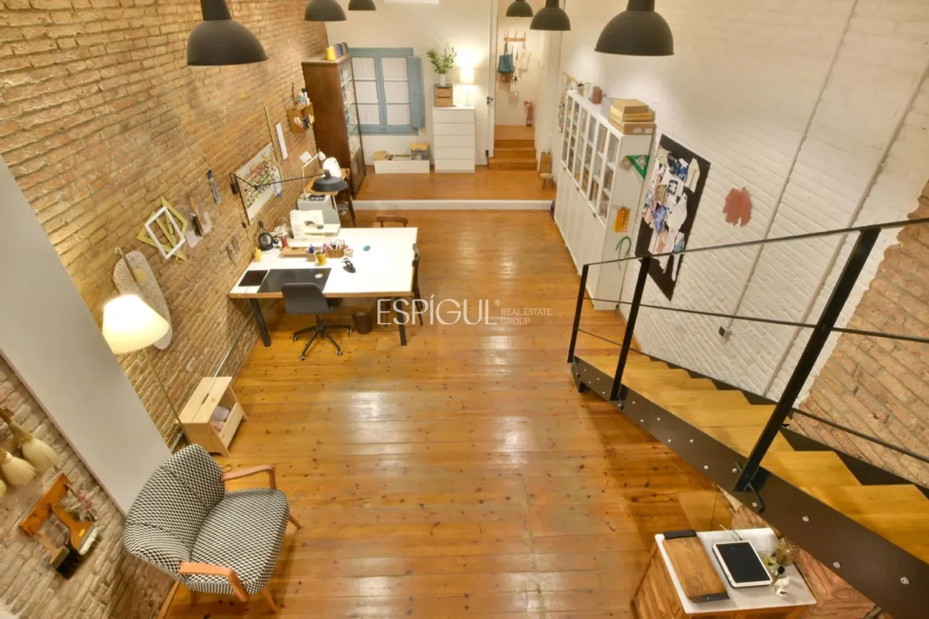 Estudio con identidad propia en calle Muntaner