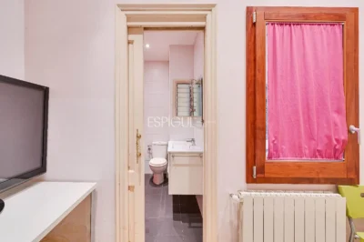 Exclusivo piso con jardín privado en el Barri Vell de Girona