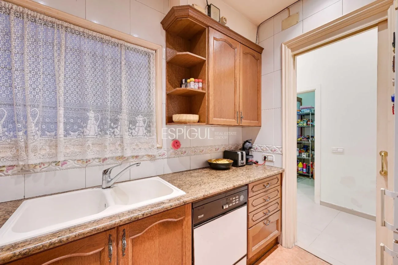 Exclusivo piso con jardín privado en el Barri Vell de Girona