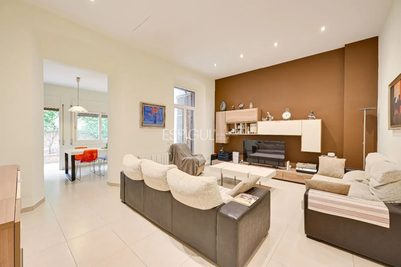 Exclusivo piso con jardín privado en el Barri Vell de Girona