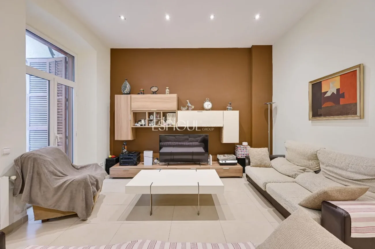 Exclusivo piso con jardín privado en el Barri Vell de Girona