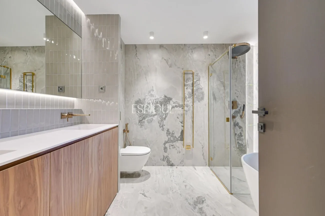 Exclusive apartment for sale in Jardí de Tòquio, Pedralbes