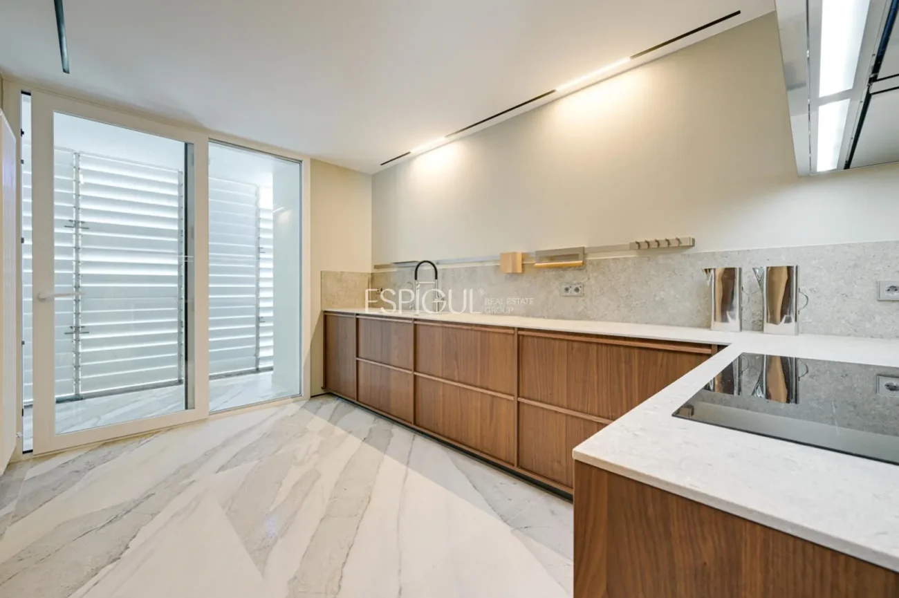 Exclusive apartment for sale in Jardí de Tòquio, Pedralbes