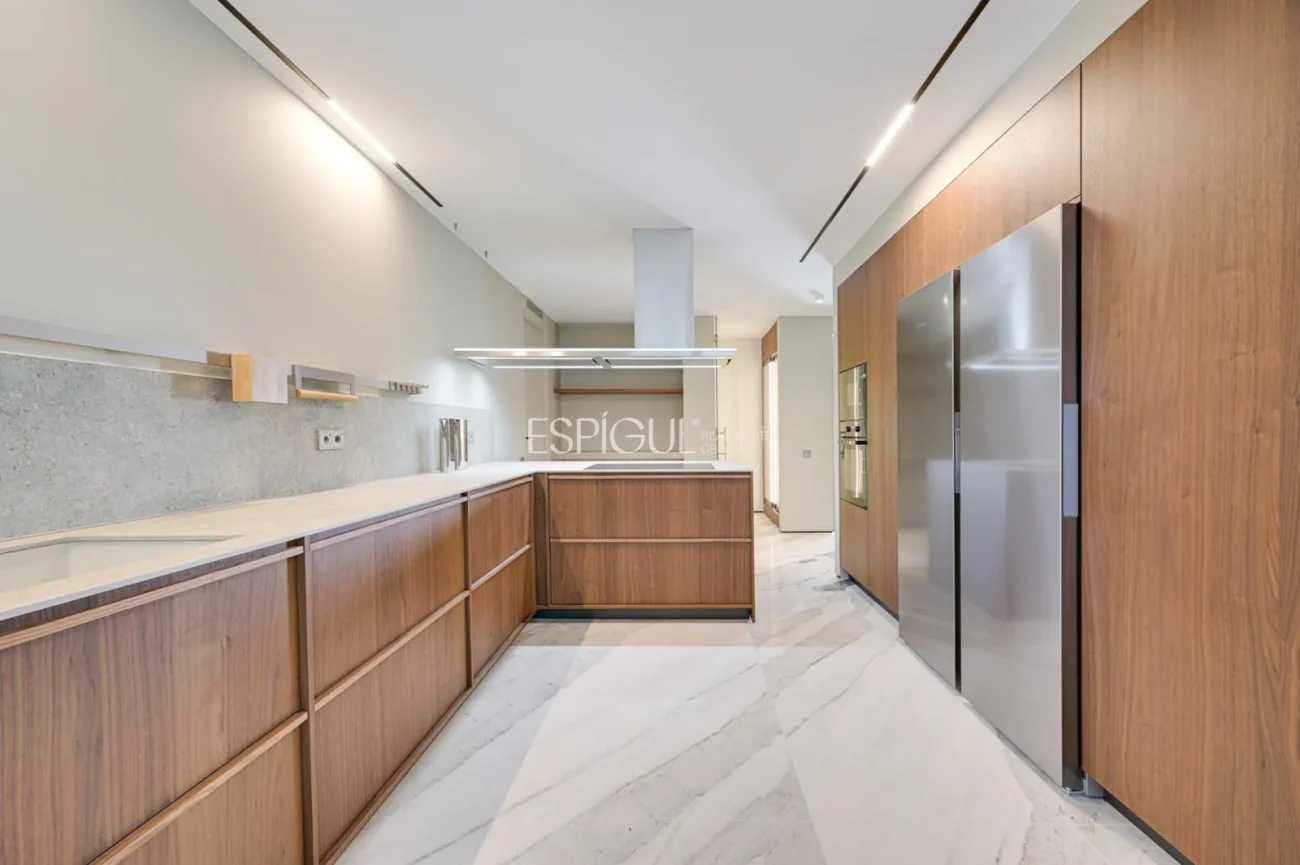 Exclusive apartment for sale in Jardí de Tòquio, Pedralbes