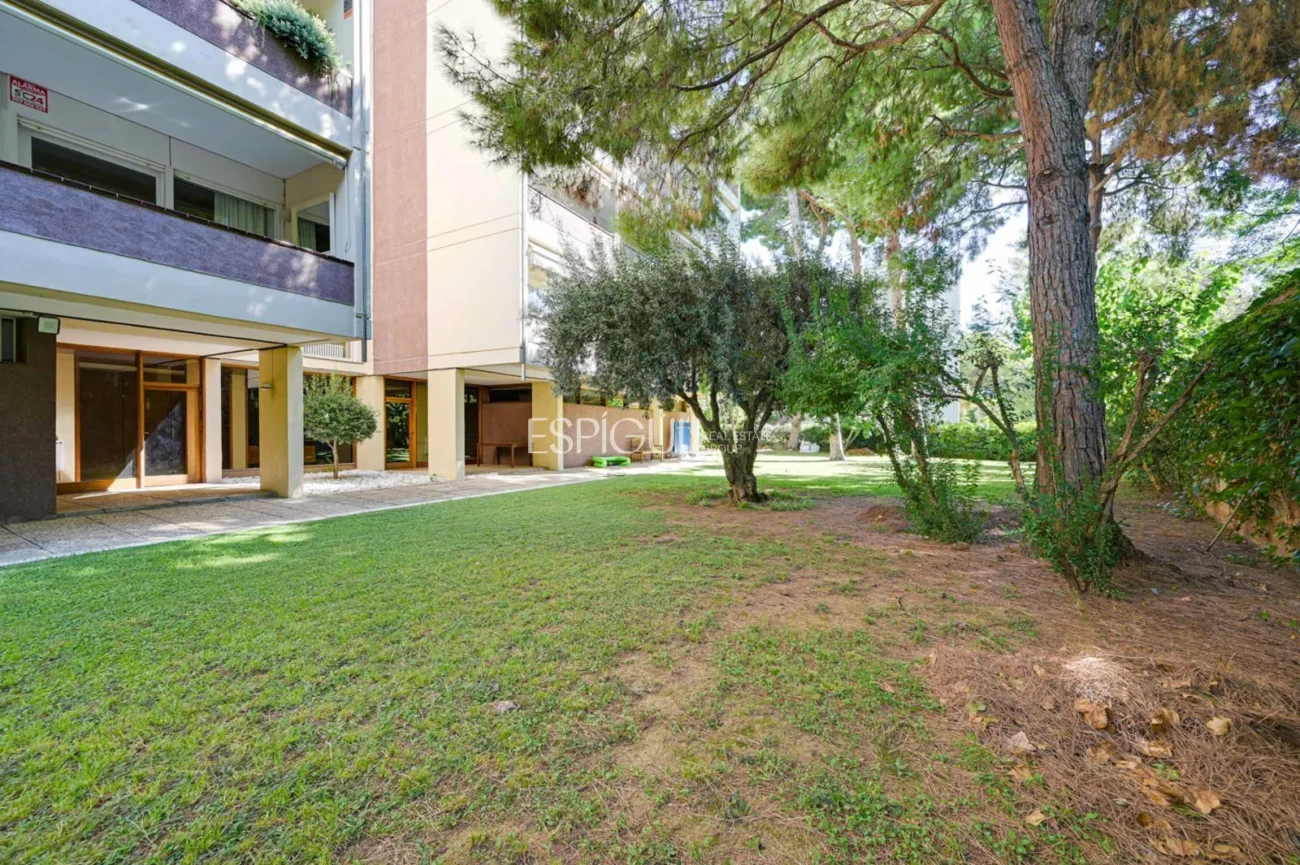 Exclusive apartment for sale in Jardí de Tòquio, Pedralbes