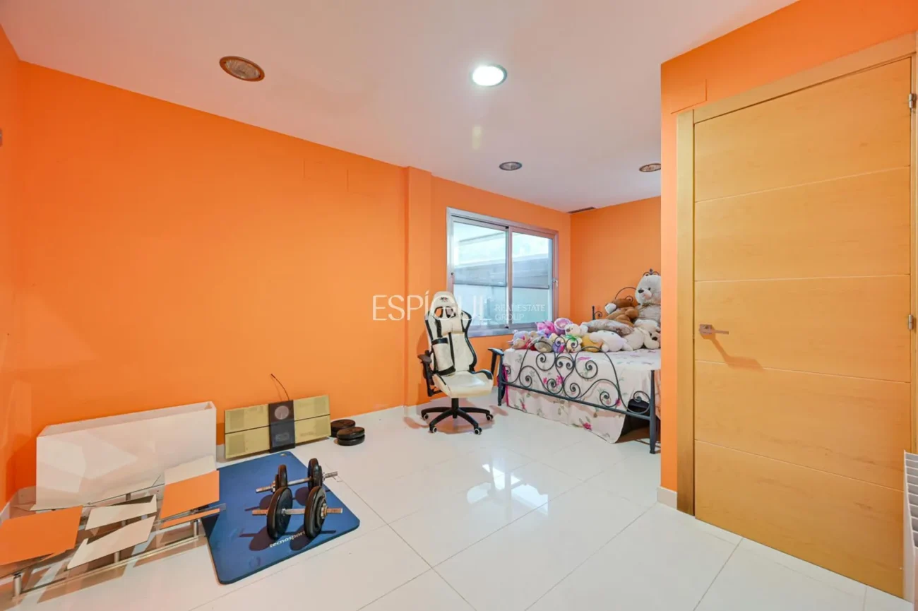 Impressionant casa amb dues piscines, cinema, gimnàs i vistes a Alella