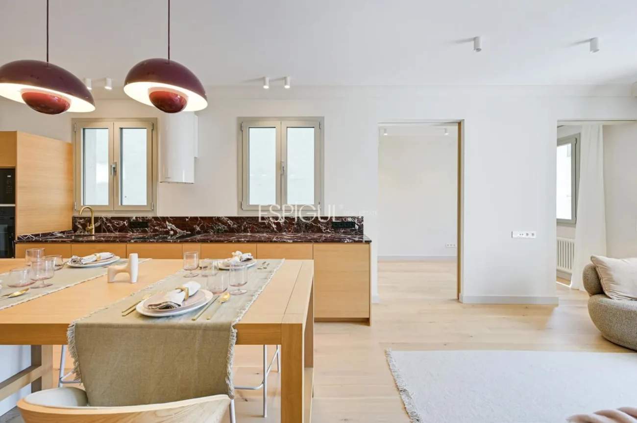 Magnifique logement rénové sur l’Avenida de Sarriá