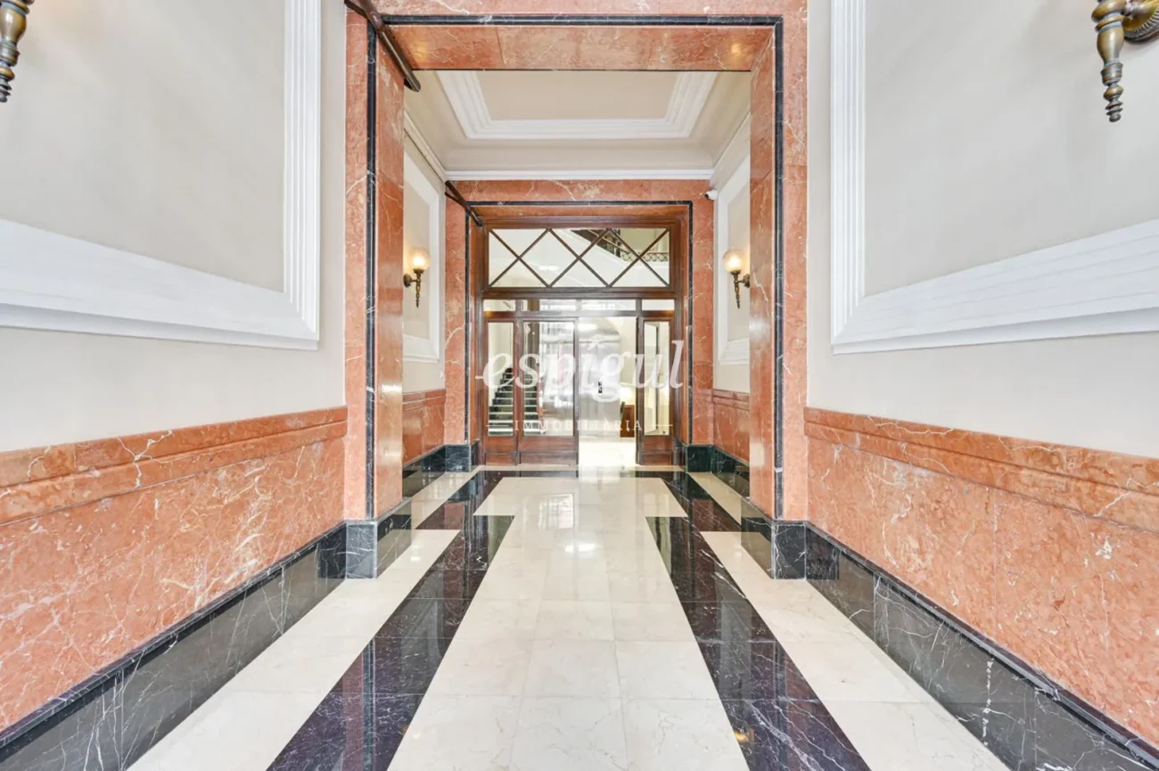 Magnificent renovated property on Avinguda de Sarrià