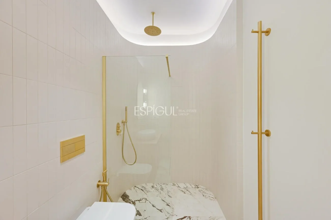 Magnifique logement rénové sur l’Avenida de Sarriá