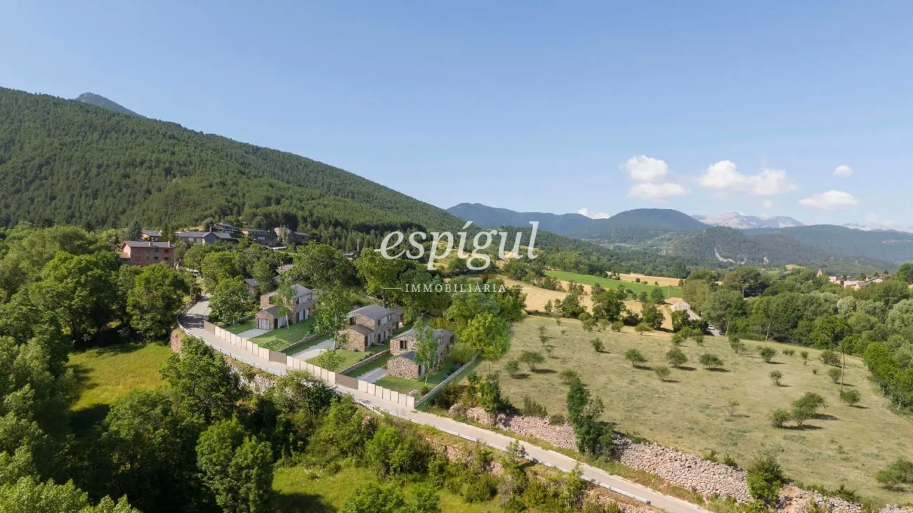 Nueva promoción exclusiva de 5 viviendas unifamiliares en Urús, Cerdanya