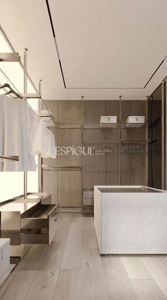 Luxury Apartment for Sale on Avenida De Pau Casals, Barcelona