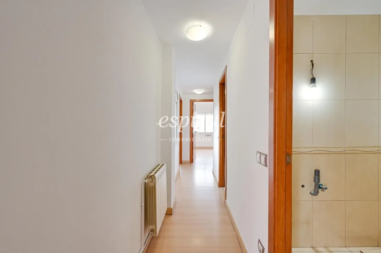 Pis de tres habitacions amb gran terrassa