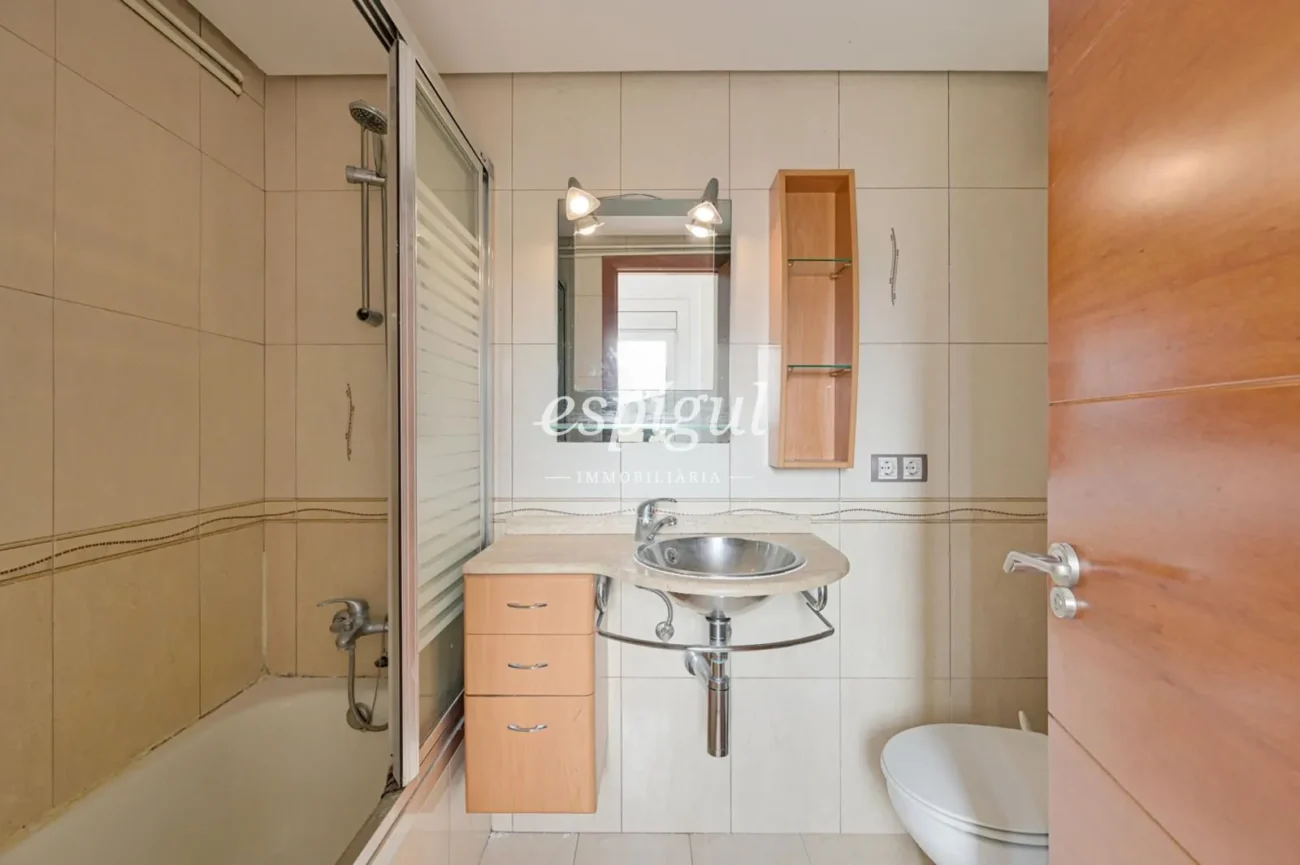 Pis de tres habitacions amb gran terrassa