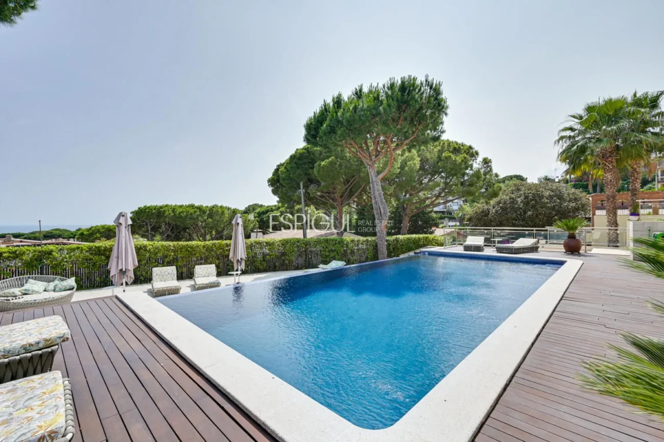 Villa de lujo con impresionantes vistas al mar en Cabrils, Maresme