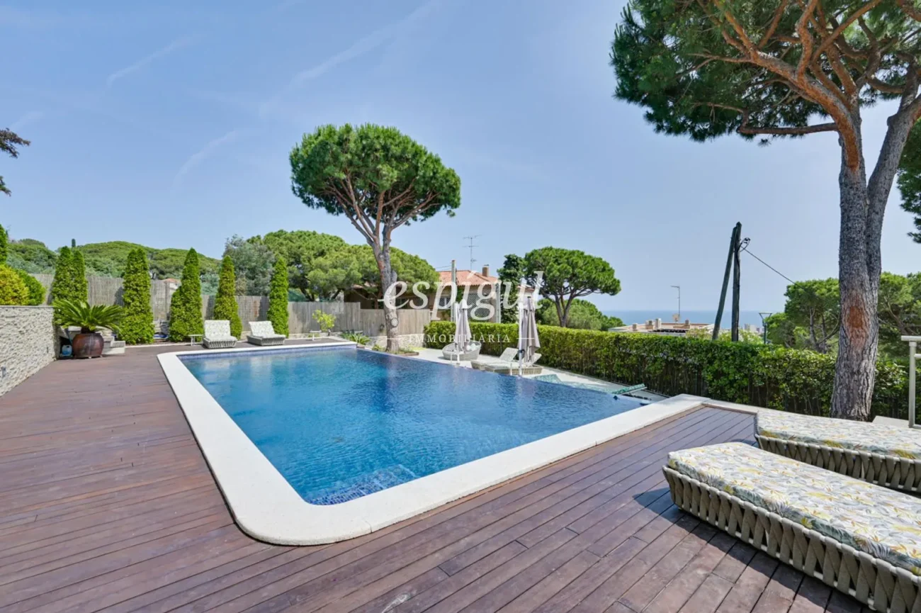 Villa de lujo con impresionantes vistas al mar en Cabrils, Maresme