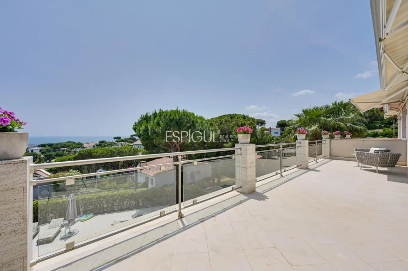 Villa de lujo con impresionantes vistas al mar en Cabrils, Maresme