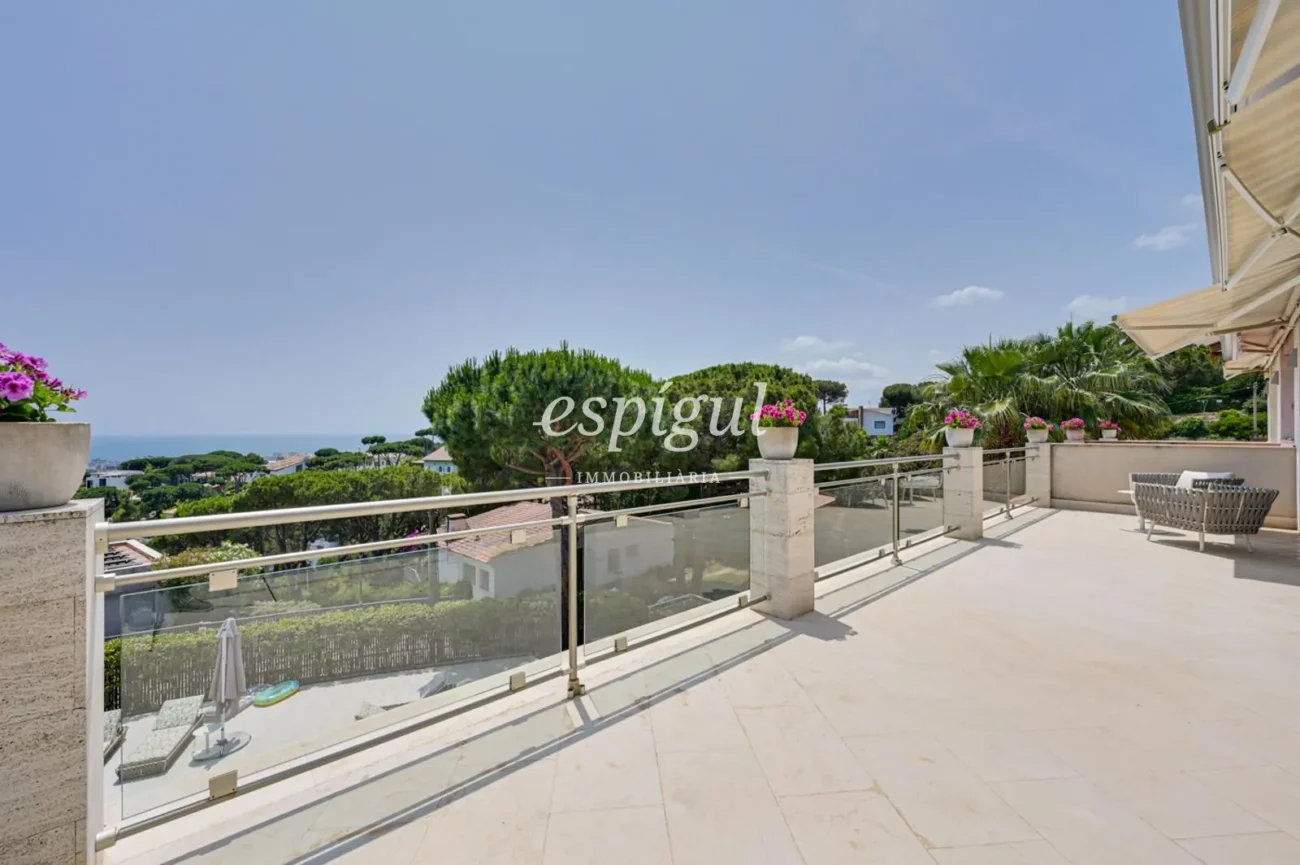 Villa de lujo con impresionantes vistas al mar en Cabrils, Maresme