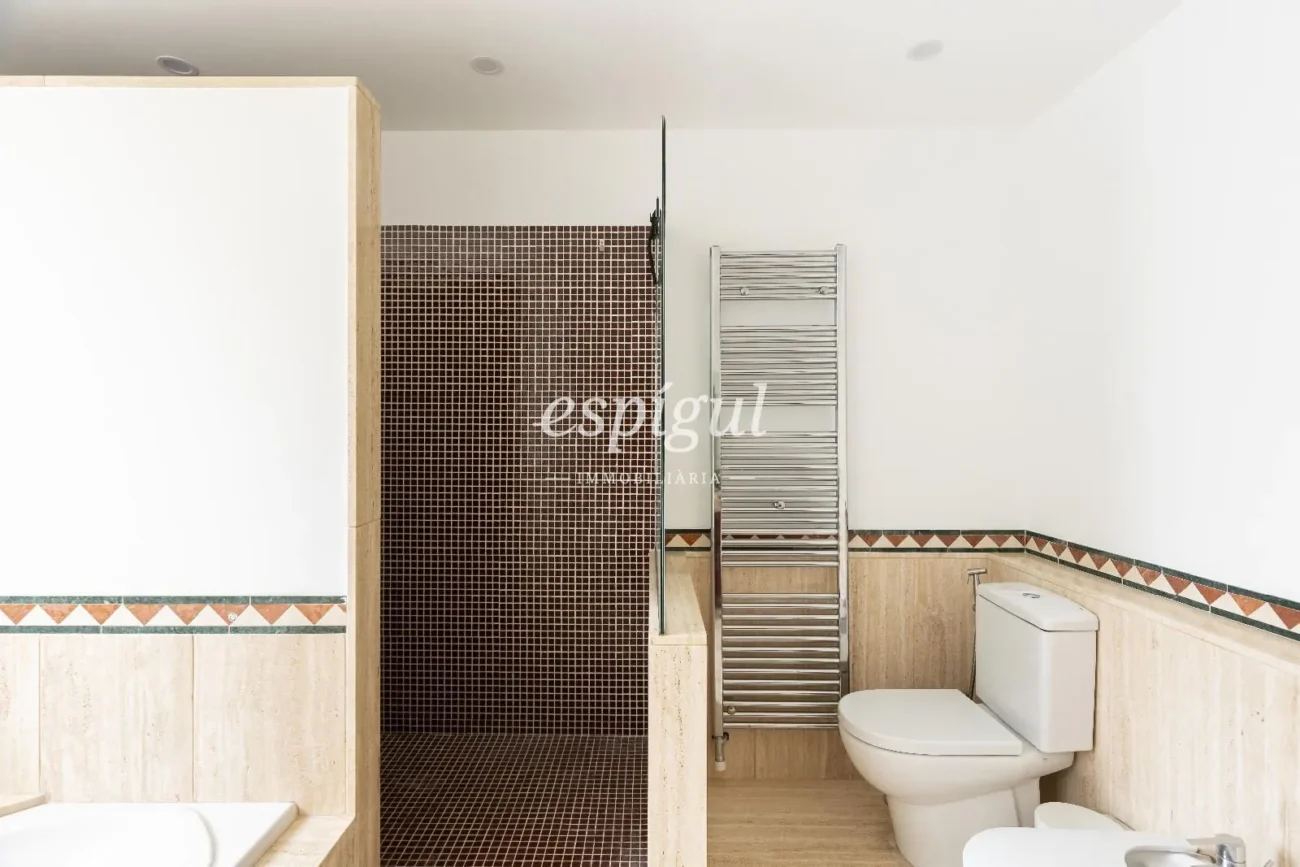 Belle maison de 5 chambres avec jardin et piscine à Can Teixidó