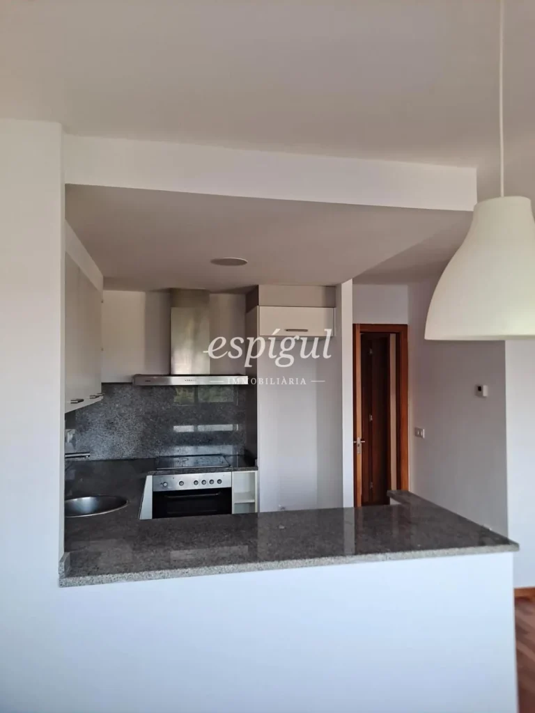Bonito piso de 78 m² en el pueblo de San Gregorio a 5 minutos de Girona!