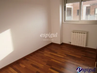 Bonito piso de 78 m² en el pueblo de San Gregorio a 5 minutos de Girona!