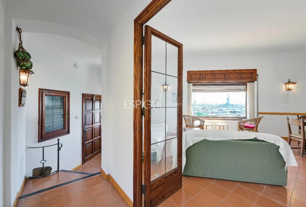 Haus im Zentrum von Palamós mit unschlagbarer Lage direkt am Meer