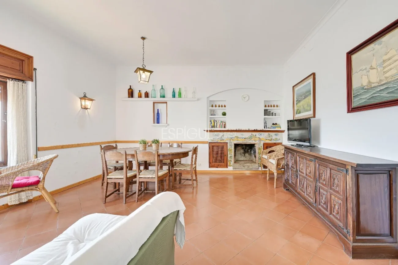 Casa en el centro de Palamós con ubicación inmejorable frente al mar