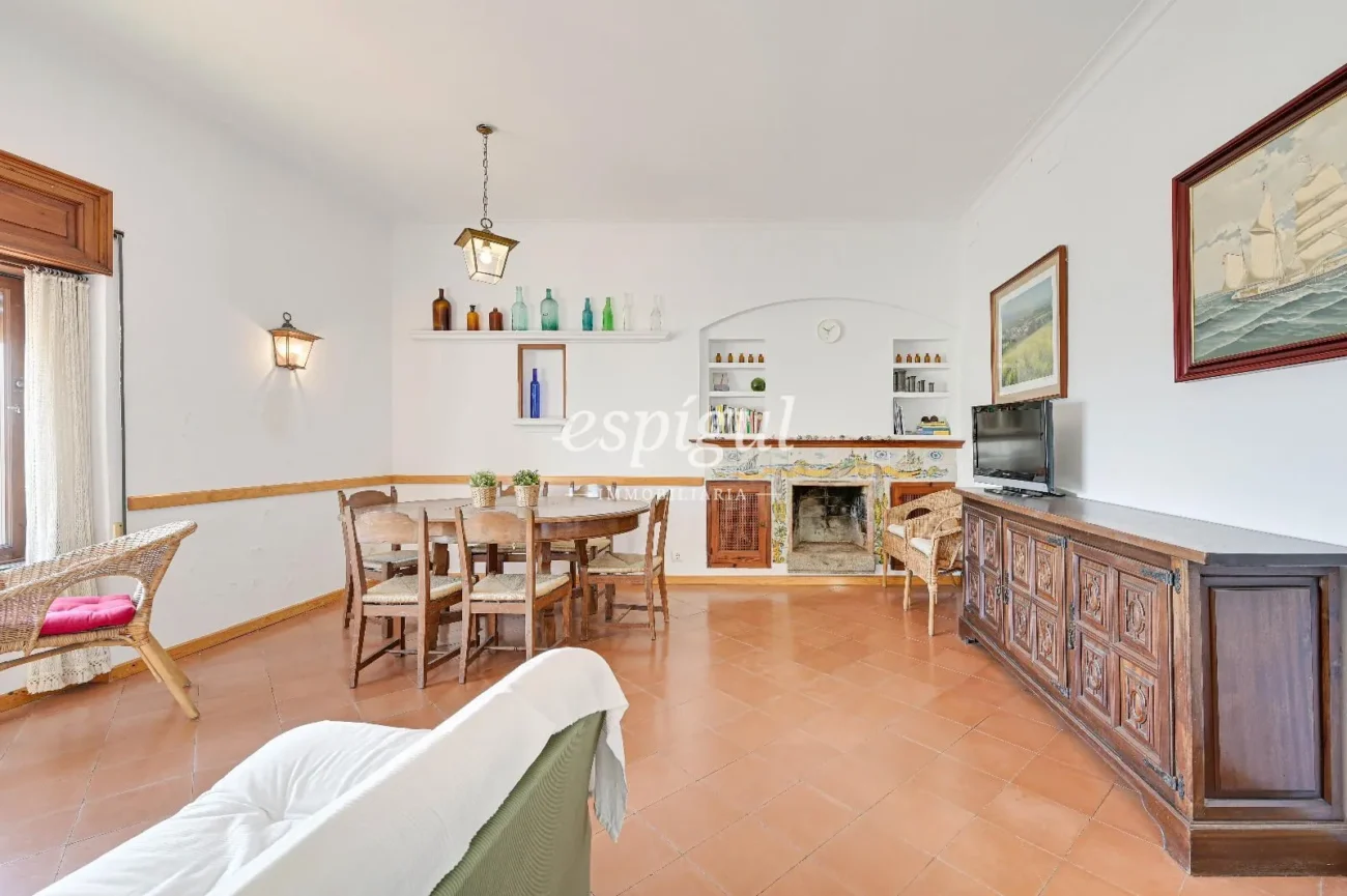 Casa en el centro de Palamós con ubicación inmejorable frente al mar