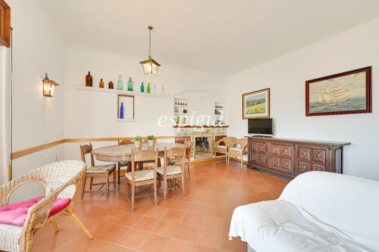 Casa en el centro de Palamós con ubicación inmejorable frente al mar