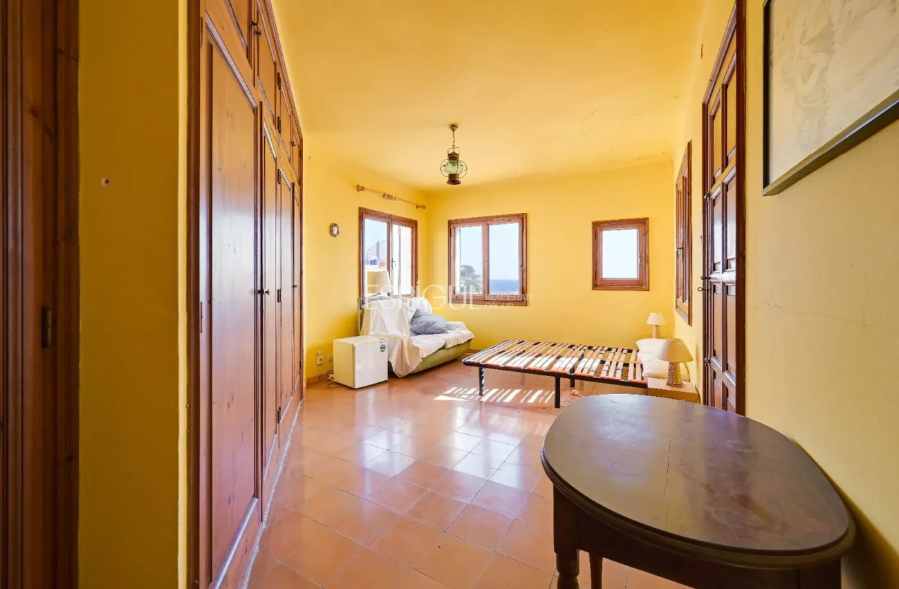 Haus im Zentrum von Palamós mit unschlagbarer Lage direkt am Meer