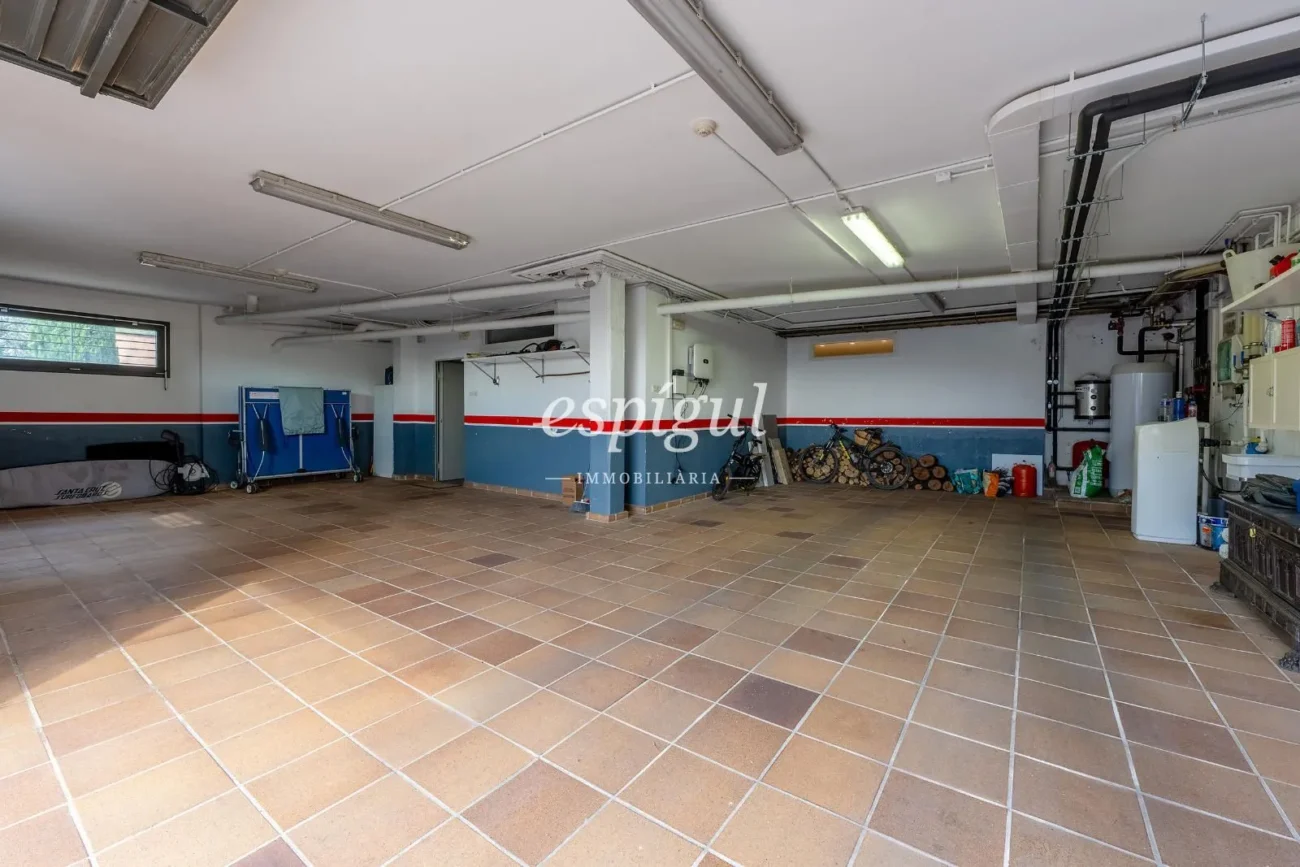 House for sale with pool in Sant Cugat Golf