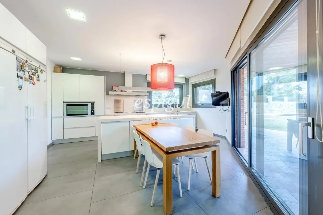 House for sale with pool in Sant Cugat Golf