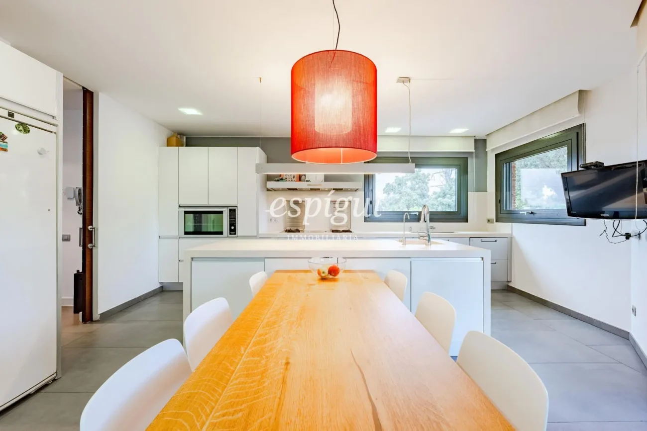 Casa en venta con piscina en el Golf de Sant Cugat