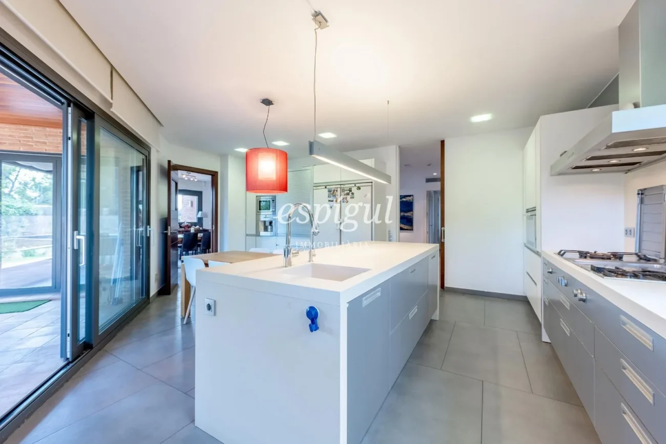 House for sale with pool in Sant Cugat Golf