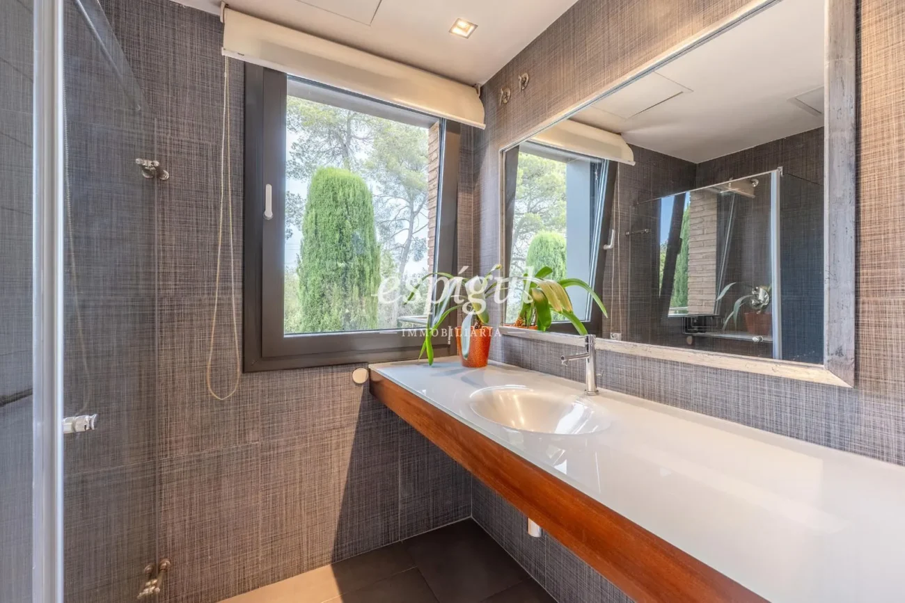 House for sale with pool in Sant Cugat Golf