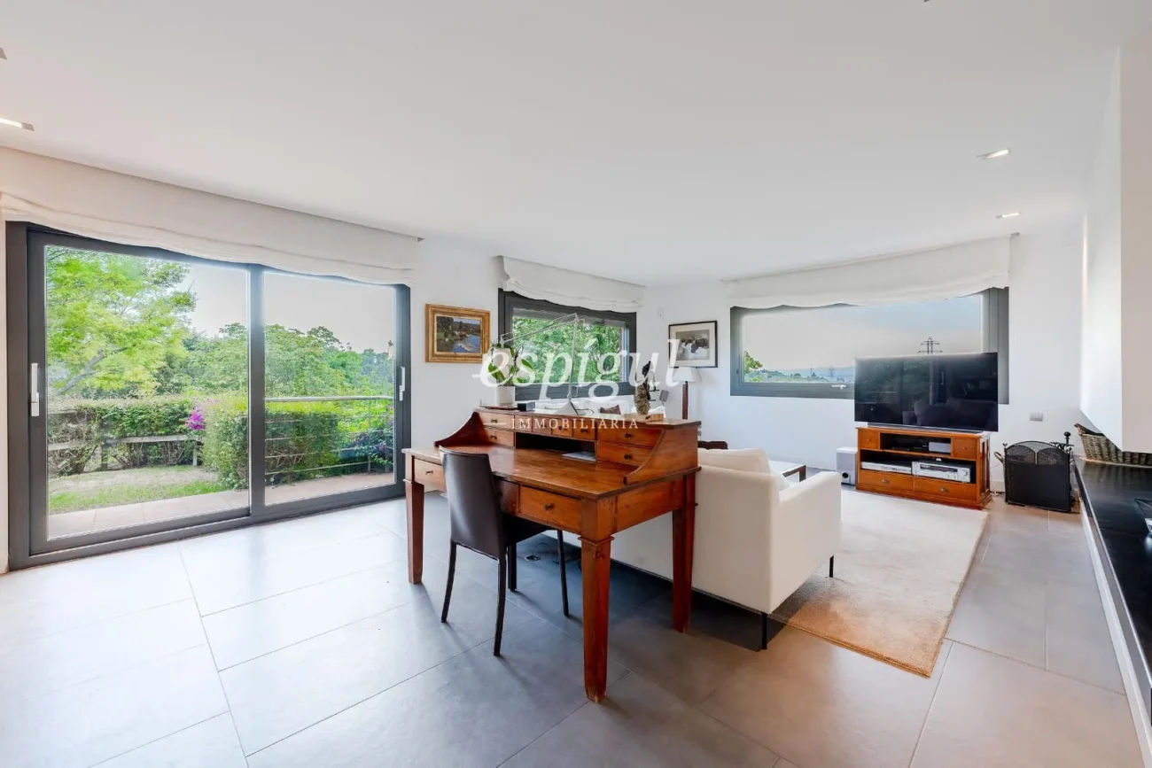 House for sale with pool in Sant Cugat Golf