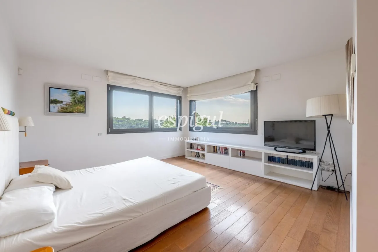 House for sale with pool in Sant Cugat Golf