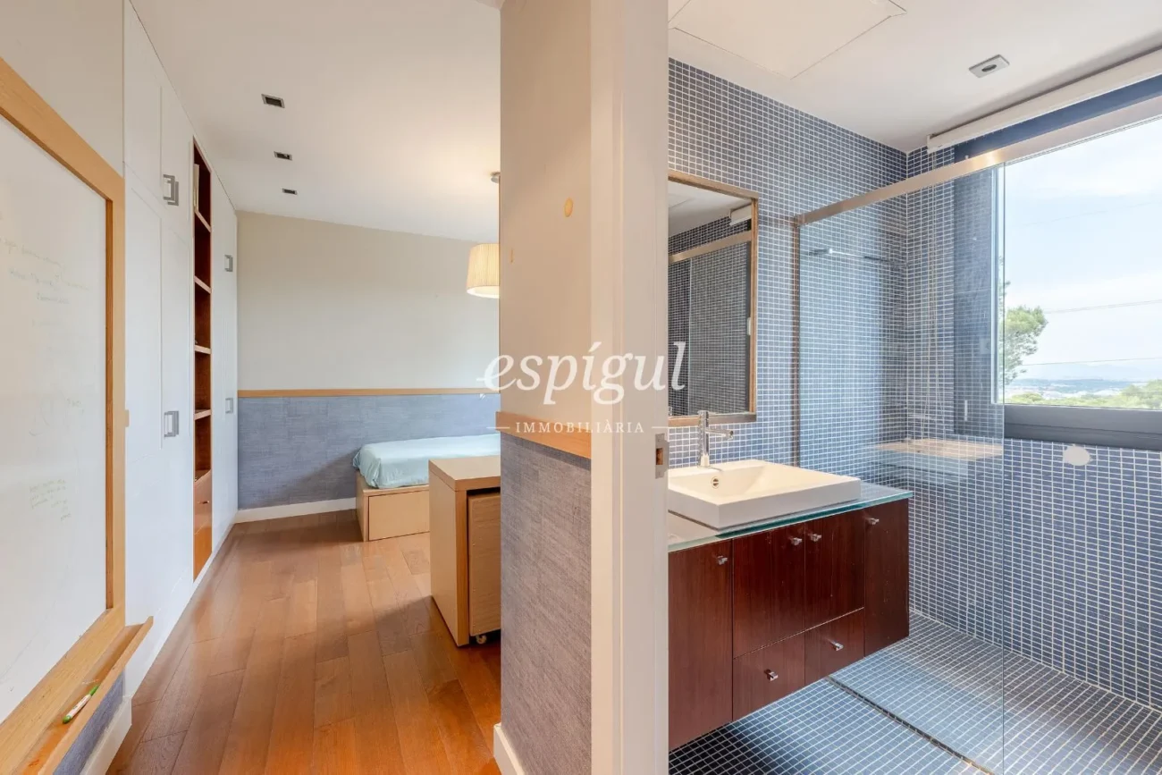 House for sale with pool in Sant Cugat Golf