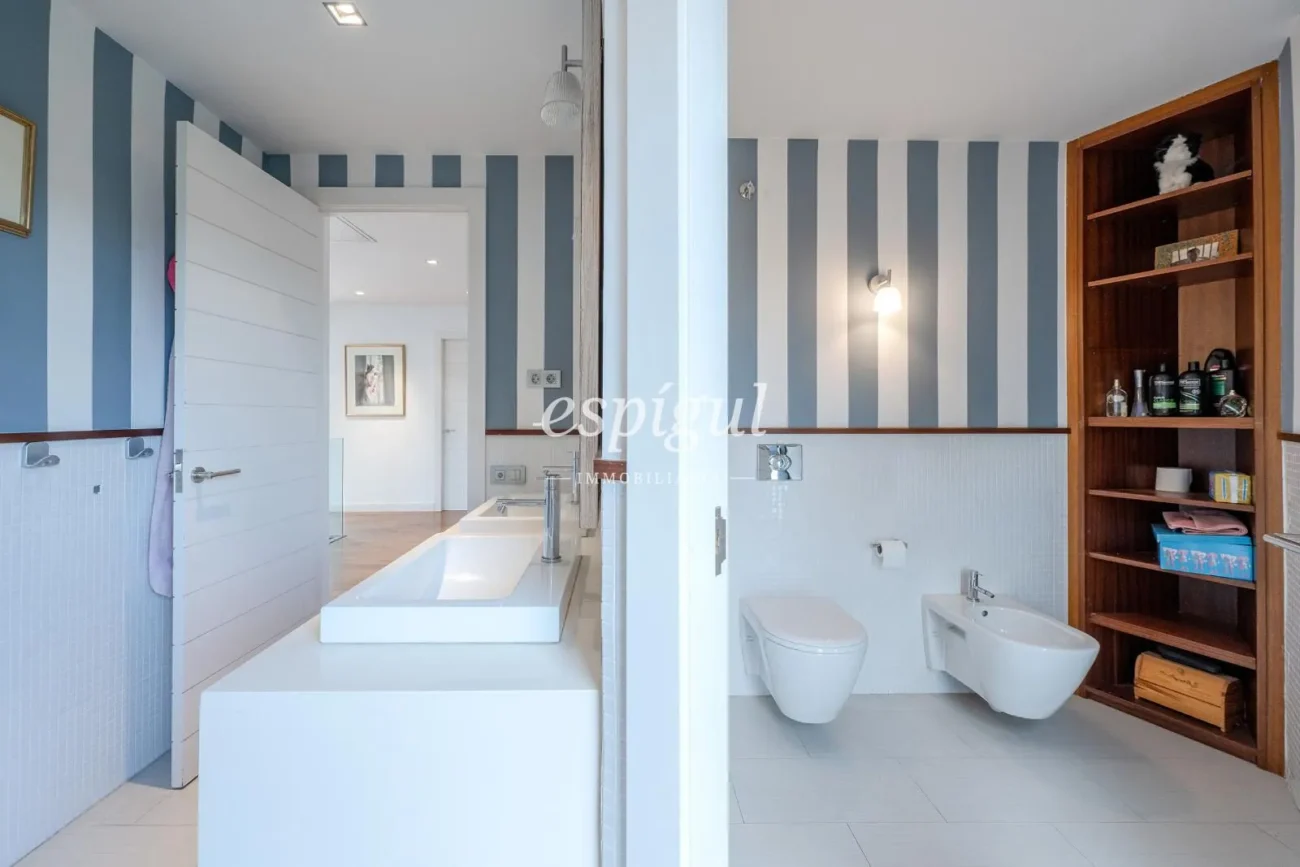House for sale with pool in Sant Cugat Golf