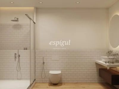 Élégance et caractère à Roger de Flor, Eixample Dret