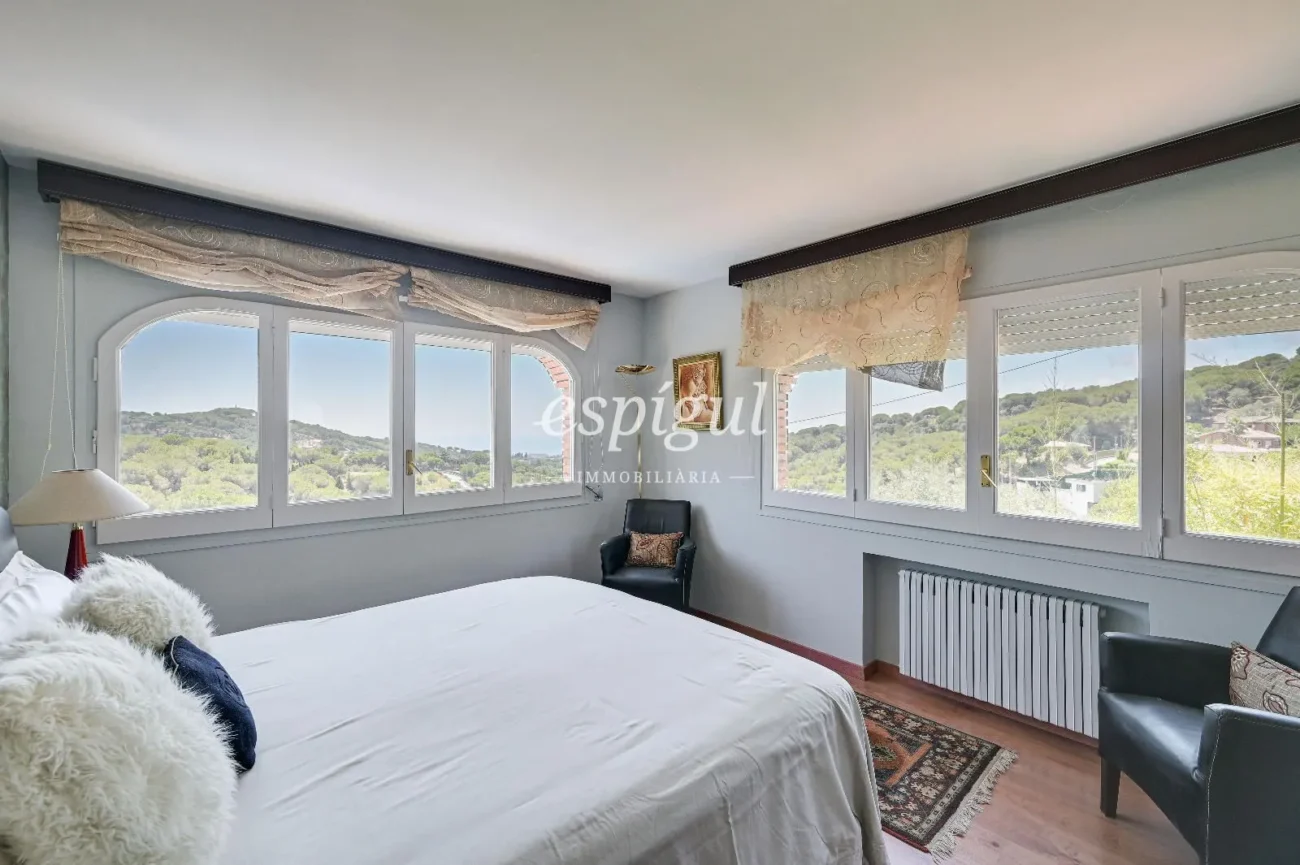 Superbe maison avec vue sur la mer et la montagne à Alella Parc