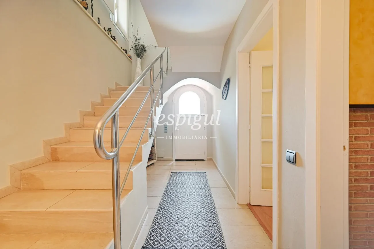 Superbe maison avec vue sur la mer et la montagne à Alella Parc