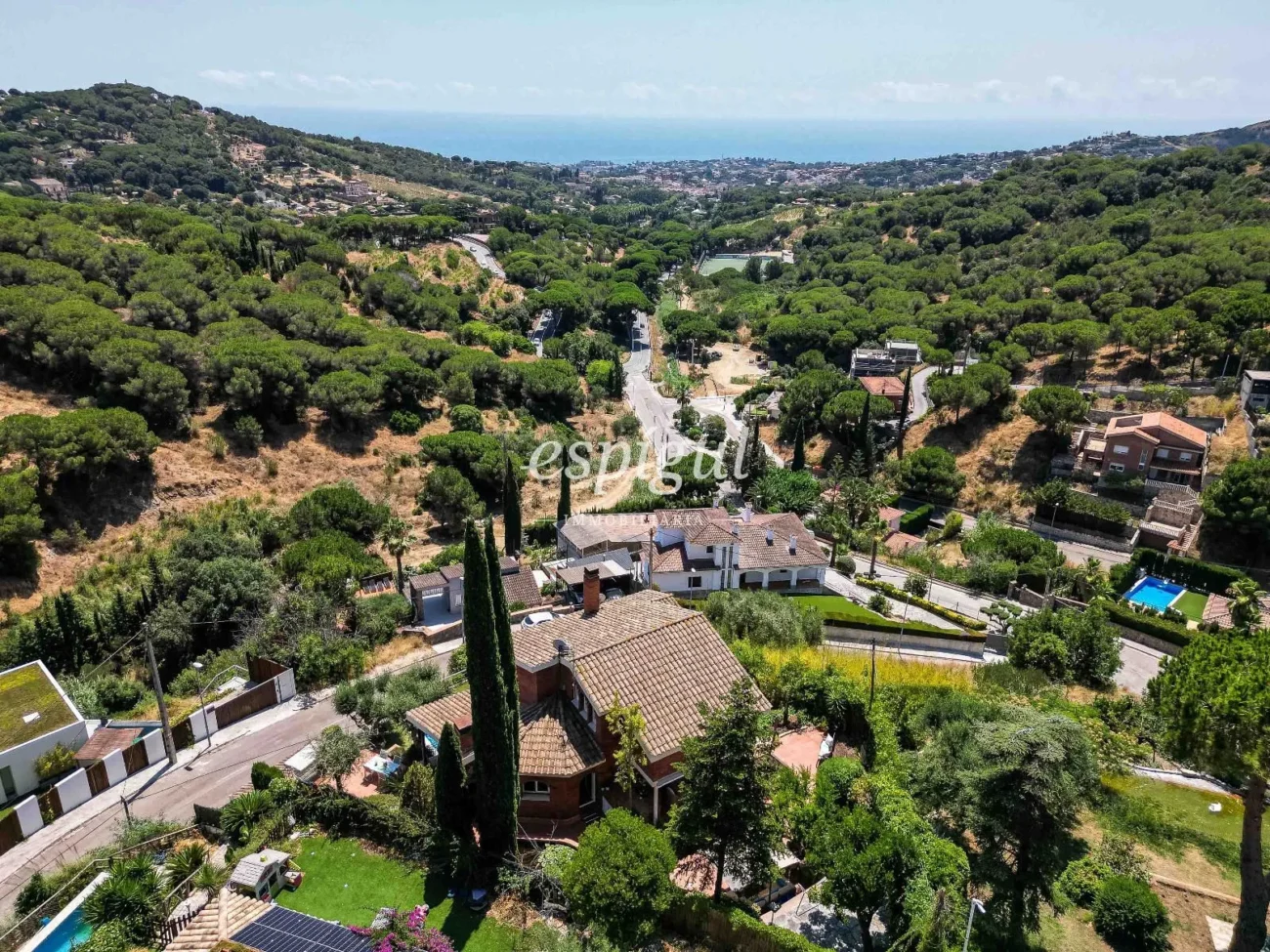 Superbe maison avec vue sur la mer et la montagne à Alella Parc