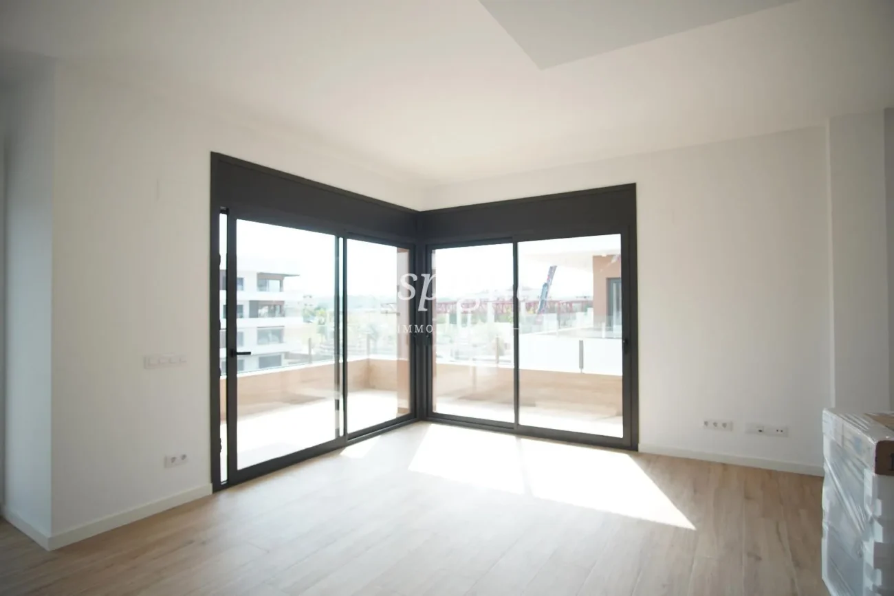 Estrena piso en segunda planta de 3 habitaciones – Terrasses de Vilablareix