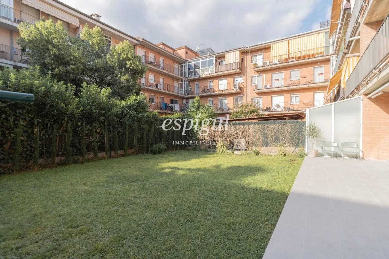 Excelente planta baja con jardín en la Devesa de Girona